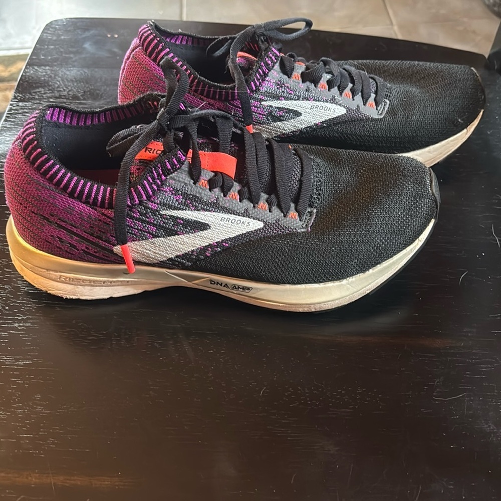 Brooks sneakers